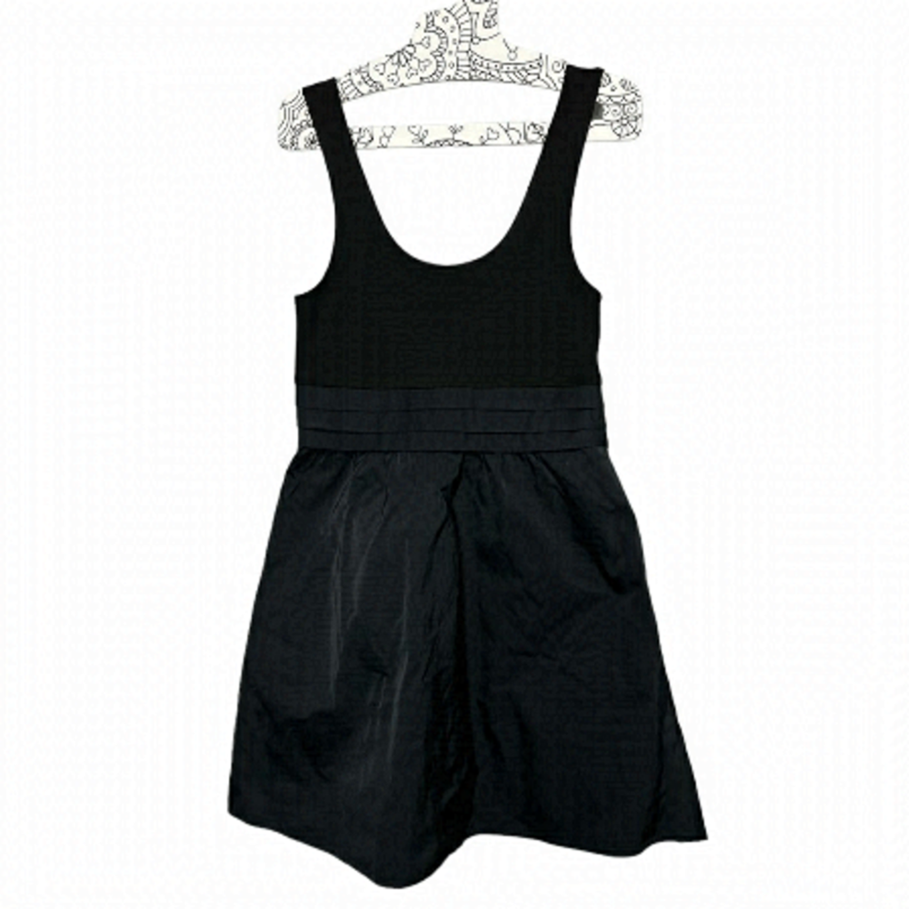 THEORY fit & flare sleeveless dress